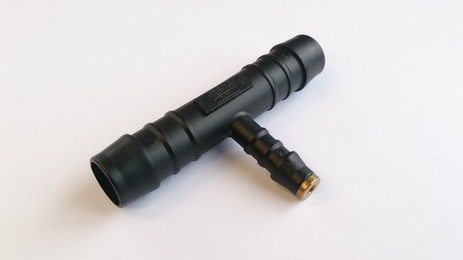 BREATHER HOSE T PIECE