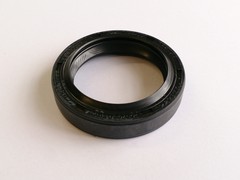 Diff shaft oil seal