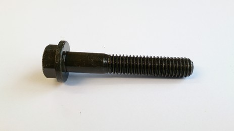 Short cylinder head stretch bolt