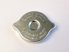 Non pressure radiator cap
