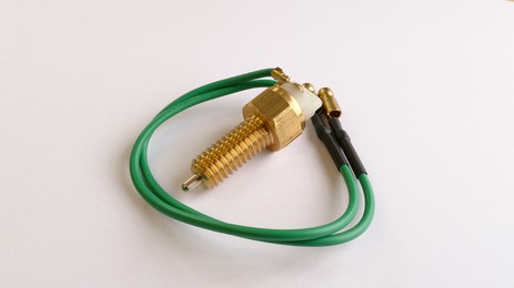 Reverse light switch