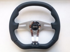 MOMO Trek R steering wheel